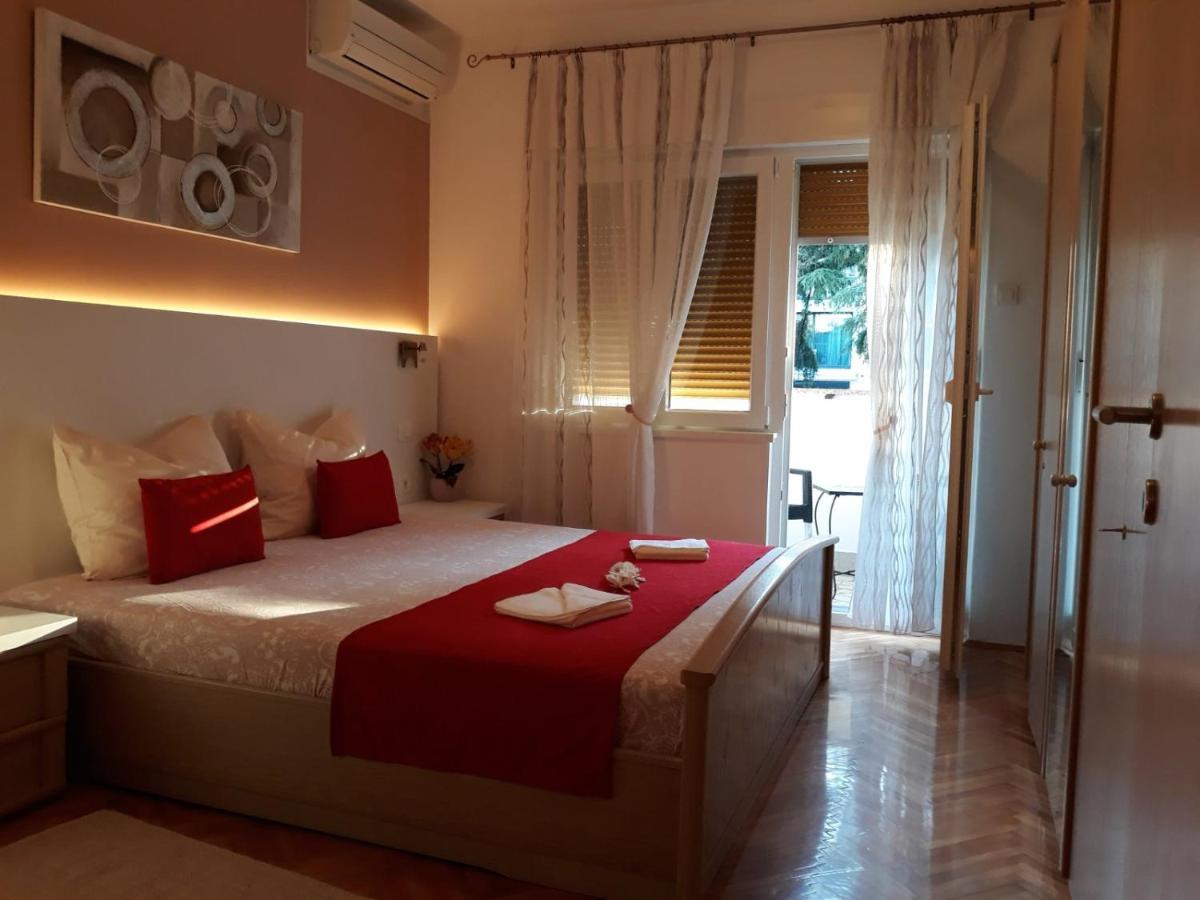 Apartment Matea Rovinj Exterior photo